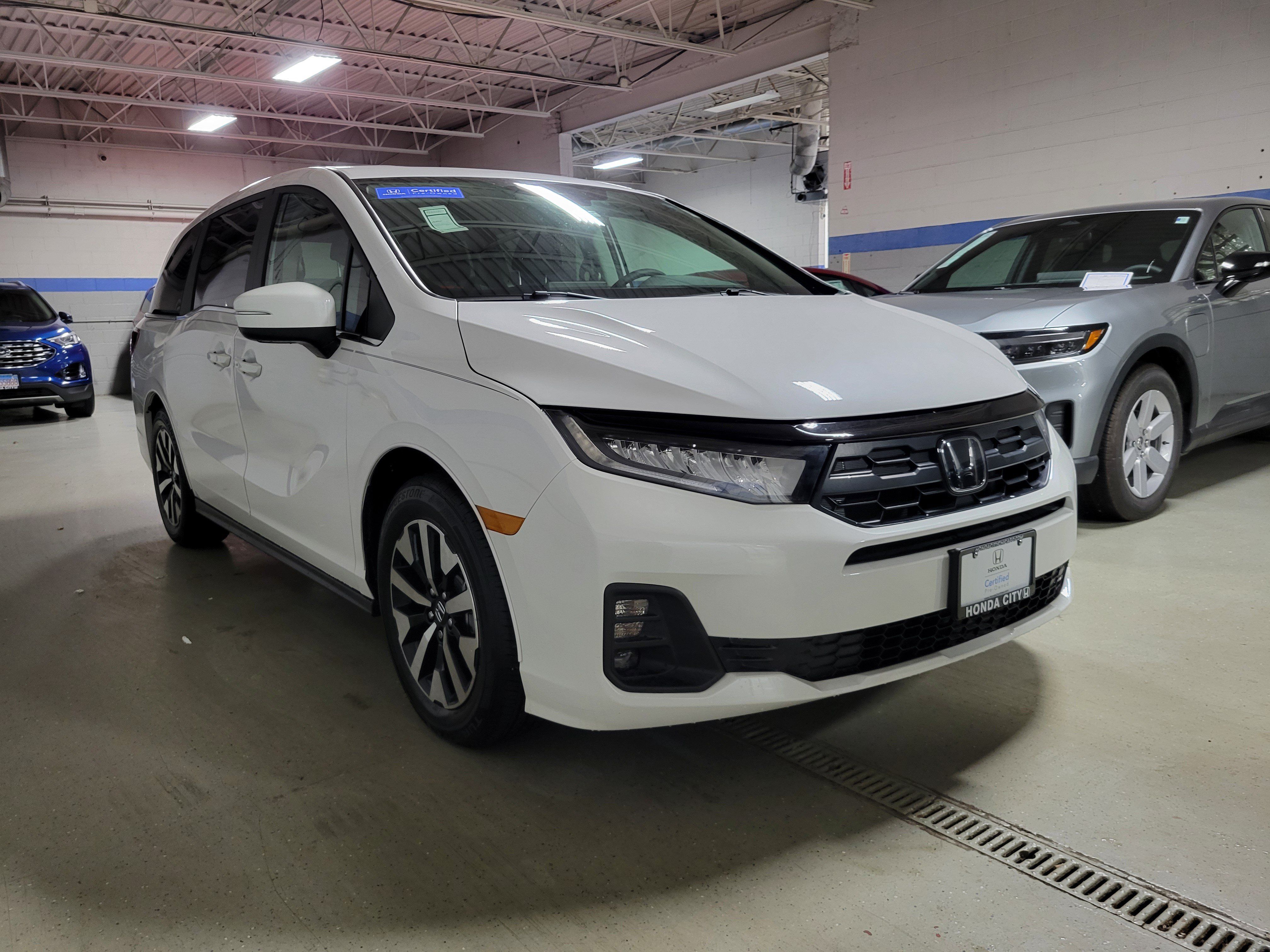 Certified 2026 Honda Odyssey EX-L image 34