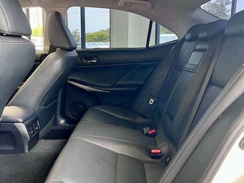 Used 2015 Lexus IS 250 image 17