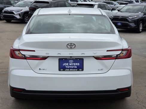 Used 2026 Toyota Camry LE FWD image 8