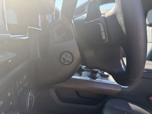 Used 2026 Chevrolet Silverado 1500 High Country w/ Technology Package AWD/4WD image 21