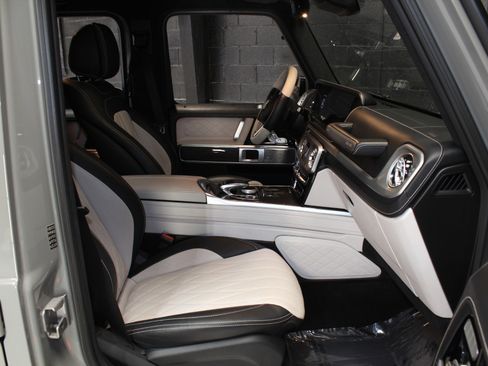 Used 2021 Mercedes-Benz G 550 image 49