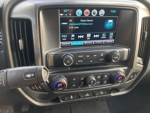 Used 2018 Chevrolet Silverado 1500 LT w/ All Star Edition image 12