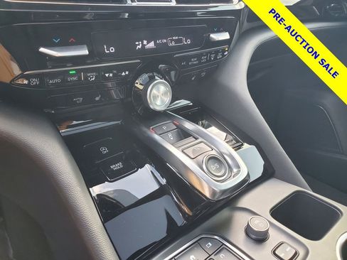 Certified 2024 Acura MDX FWD image 33