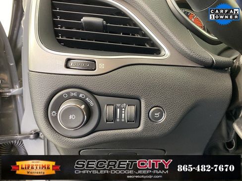 Used 2022 Jeep Cherokee Latitude Lux w/ Sun & Sound Group image 14