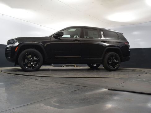 New 2025 Jeep Grand Cherokee L Altitude image 52