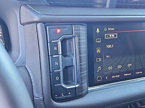 Used 2023 GMC Yukon Denali image 19