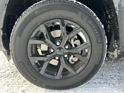 Used 2025 Jeep Grand Cherokee Altitude image 29