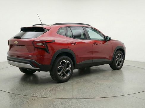 Used 2025 Chevrolet Trax LT image 9