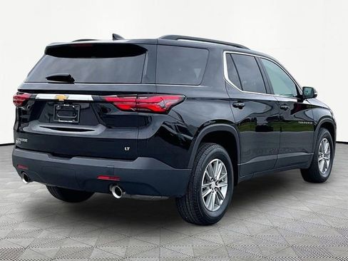 Used 2023 Chevrolet Traverse LT FWD image 6