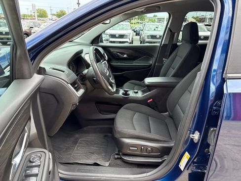 Used 2022 GMC Terrain SLE w/ Driver Convenience Package FWD image 9