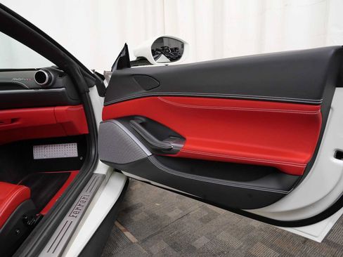 Certified 2022 Ferrari Portofino M RWD image 15