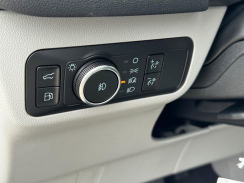 New 2026 Ford Escape Platinum w/ Class II Trailer Tow Package image 12