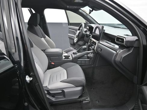 Certified 2024 Toyota Tacoma TRD Sport AWD/4WD image 31