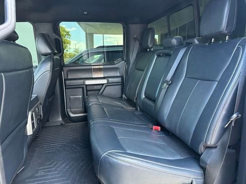 Used 2022 Ford F250 Lariat w/ Black Appearance Package image 6