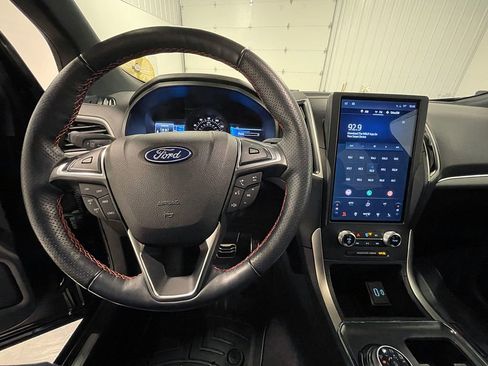 Used 2023 Ford Edge ST-Line image 35