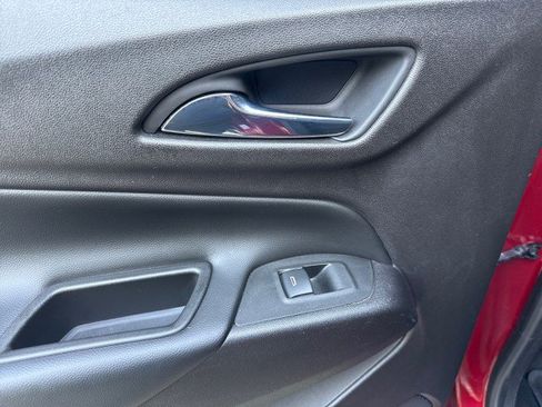 Used 2018 Chevrolet Equinox LT image 35