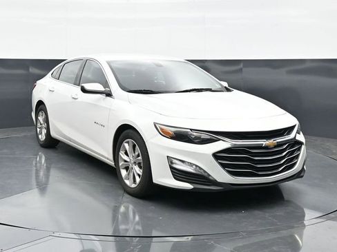 Used 2019 Chevrolet Malibu LT FWD image 4