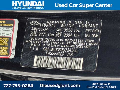 Certified 2024 Hyundai Elantra SEL FWD image 32