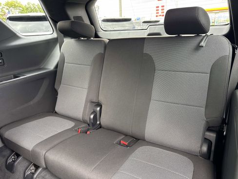 Used 2023 Chevrolet Traverse LT FWD image 27