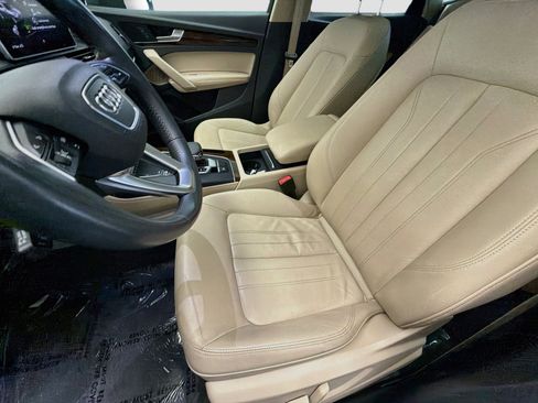Used 2019 Audi Q5 2.0T Premium Plus w/ Premium Plus Package AWD/4WD image 11