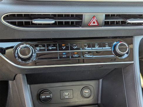 Used 2022 Hyundai Sonata SE image 22