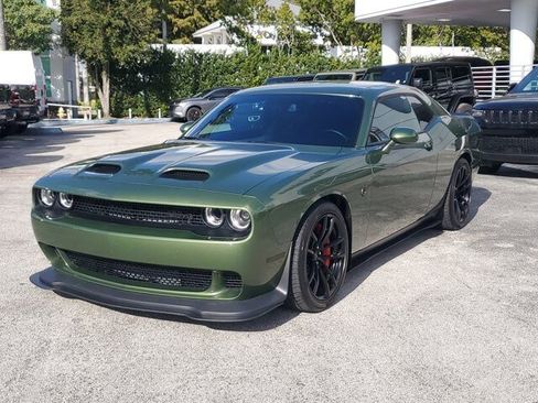 Used 2023 Dodge Challenger SRT Hellcat image 3