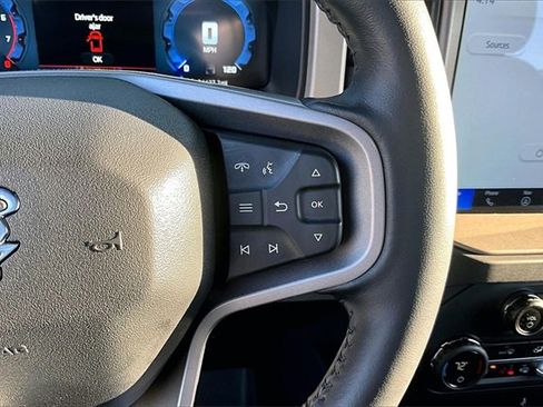 Used 2025 Ford Bronco Outer Banks image 19