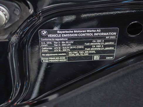 Certified 2023 BMW 530e w/ M Sport Package image 23