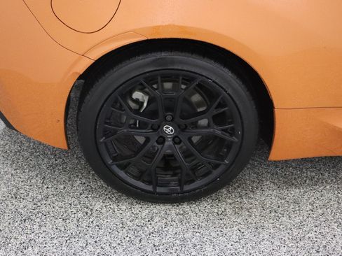 Used 2023 Toyota GR86 10th Anniversary SE RWD image 6