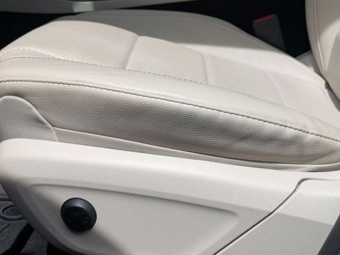Used 2022 Mercedes-Benz GLE 350 4MATIC image 4