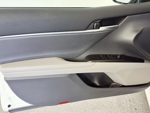 Used 2024 Toyota Camry LE image 14