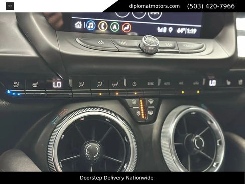 Used 2019 Chevrolet Camaro ZL1 image 27