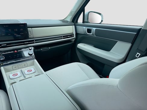 New 2026 Hyundai Santa Fe SE FWD image 16