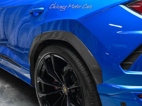 Used 2022 Lamborghini Urus image 43
