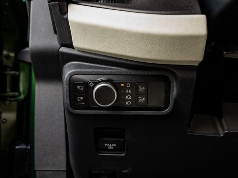 Used 2024 Ford Bronco Wildtrak image 21