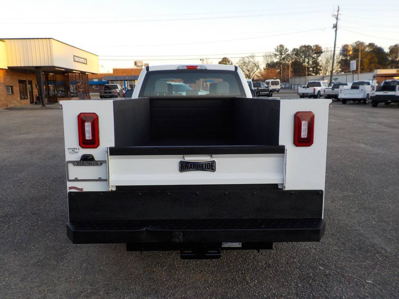 Used 2019 Ford F350 XL w/ Power Equipment Group RWD image 4