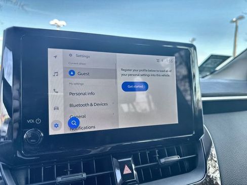 Used 2025 Toyota Corolla LE image 25