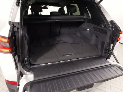 Used 2022 BMW X5 xDrive45e w/ Parking Assistance Package AWD/4WD image 55