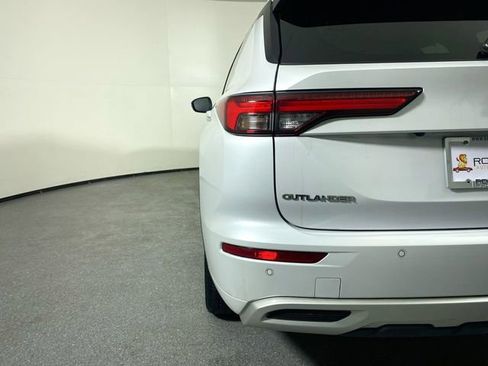 Used 2023 Mitsubishi Outlander SEL image 29