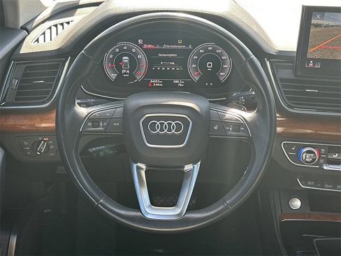 Used 2022 Audi Q5 2.0T Premium Plus image 24