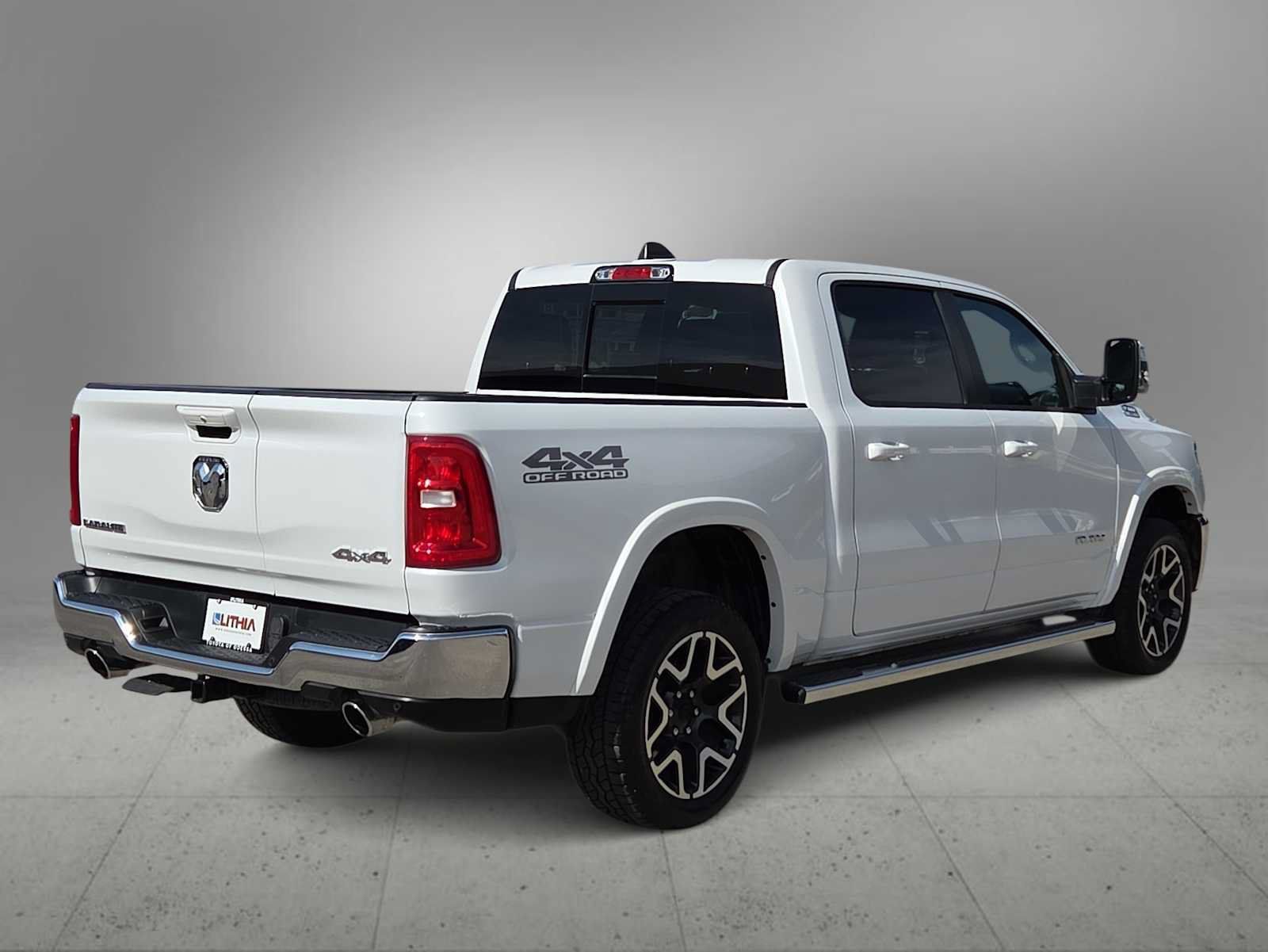 Used 2025 RAM 1500 Laramie w/ Trailer Tow Group AWD/4WD image 8