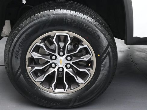 Used 2022 Chevrolet Colorado ZR2 AWD/4WD image 36