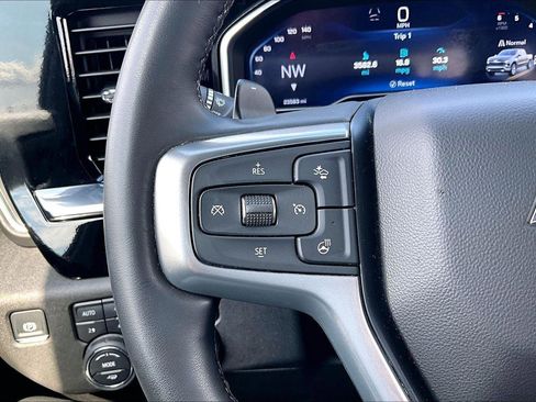 Used 2025 Chevrolet Silverado 1500 LTZ w/ Z71 Off-Road Package image 19