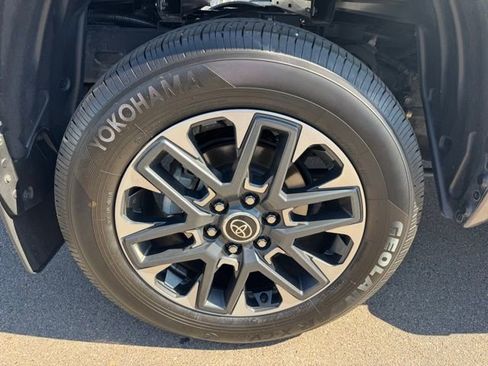 Used 2022 Toyota Tundra Limited image 10