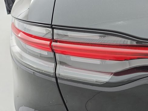 Used 2020 Porsche Macan AWD/4WD image 35