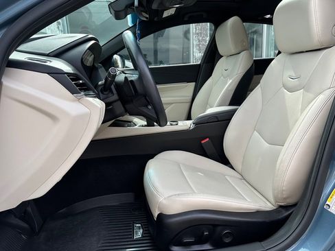 Used 2024 Cadillac CT4 Premium Luxury image 10