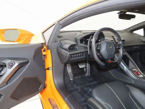 Used 2022 Lamborghini Huracan EVO image 78