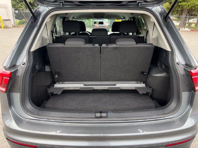 Used 2019 Volkswagen Tiguan S w/ 3rd Row Seat Package AWD/4WD image 13