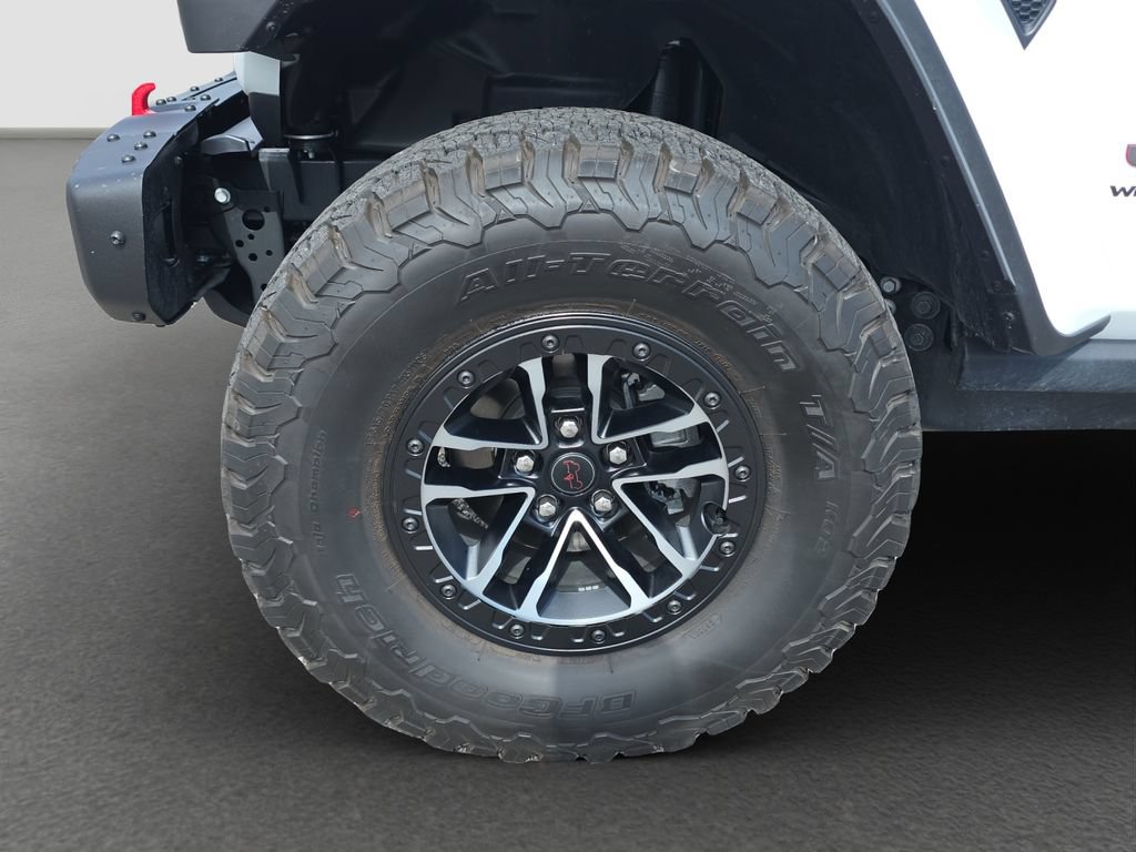 Used 2026 Jeep Wrangler Unlimited Rubicon AWD/4WD image 4