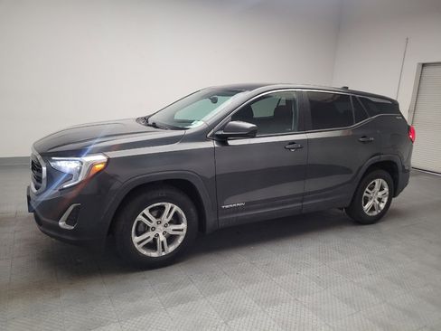 Used 2018 GMC Terrain SLE FWD image 2